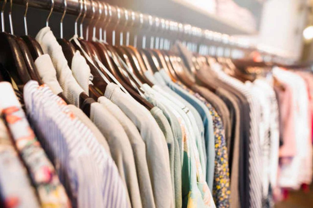 Dịch Vụ Vận Chuyển Quần Áo Từ Nga Về Việt Nam