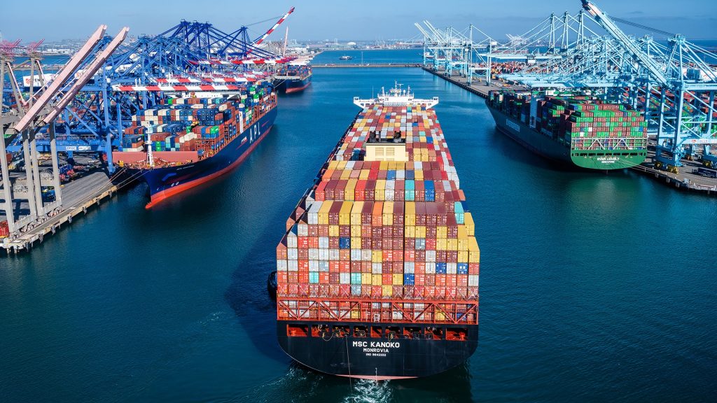Tác động của tình trạng ùn tắc tại cảng Los Angeles đến chuỗi cung ứng